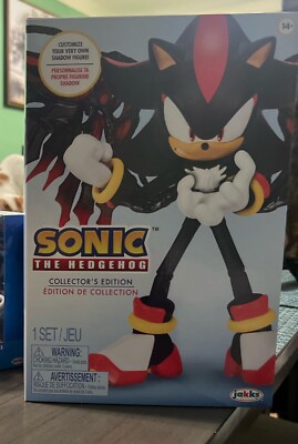 Sonic The Hedgehog Shadow Walmart Con Collectors Edition Deluxe IN HAND!!!