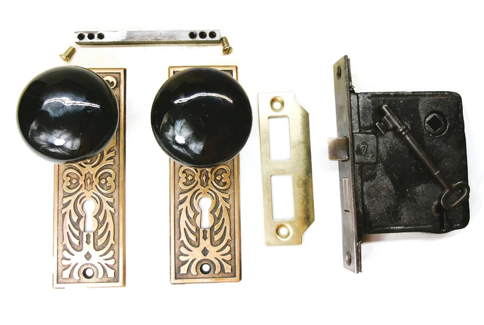 Antiguo Juego Placas Traseras EASTLAKE Porcelana Negra Perillas Puerta Cerradura Mortaja con Llave Foto 2 de 4