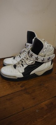 Givenchy Tyson Star Black&White
