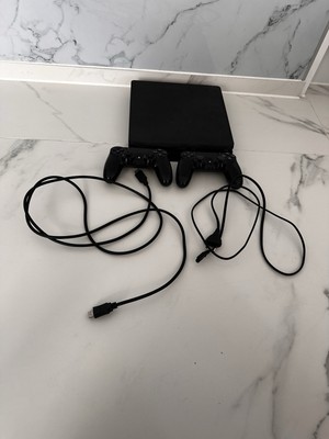Sony PlayStation 4 Slim 500 GB Konsole - Schwarz & 2 Controller