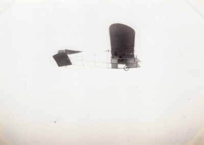 Frankreich Luftfahrt Hochflügel Eindecker im Flug altes Foto um 1910