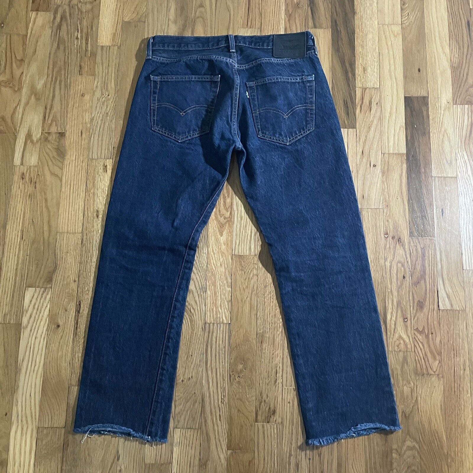 Levis Jeans Men 31x32 (27) Indigo Lot 501 Made Cr… - image 1