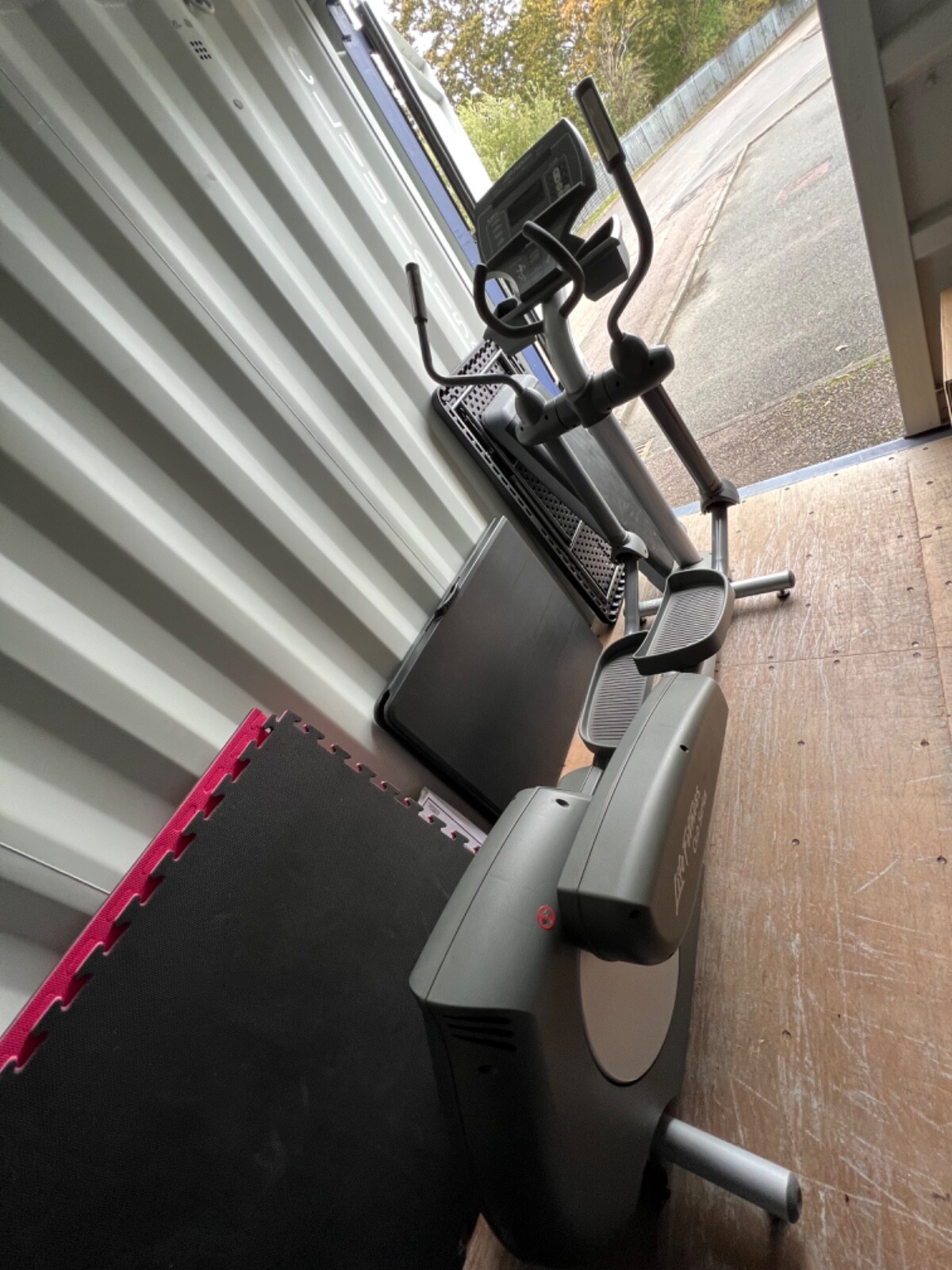 Life Fitness 95Xi Cross Trainer Commercial Gym Equipment eBay