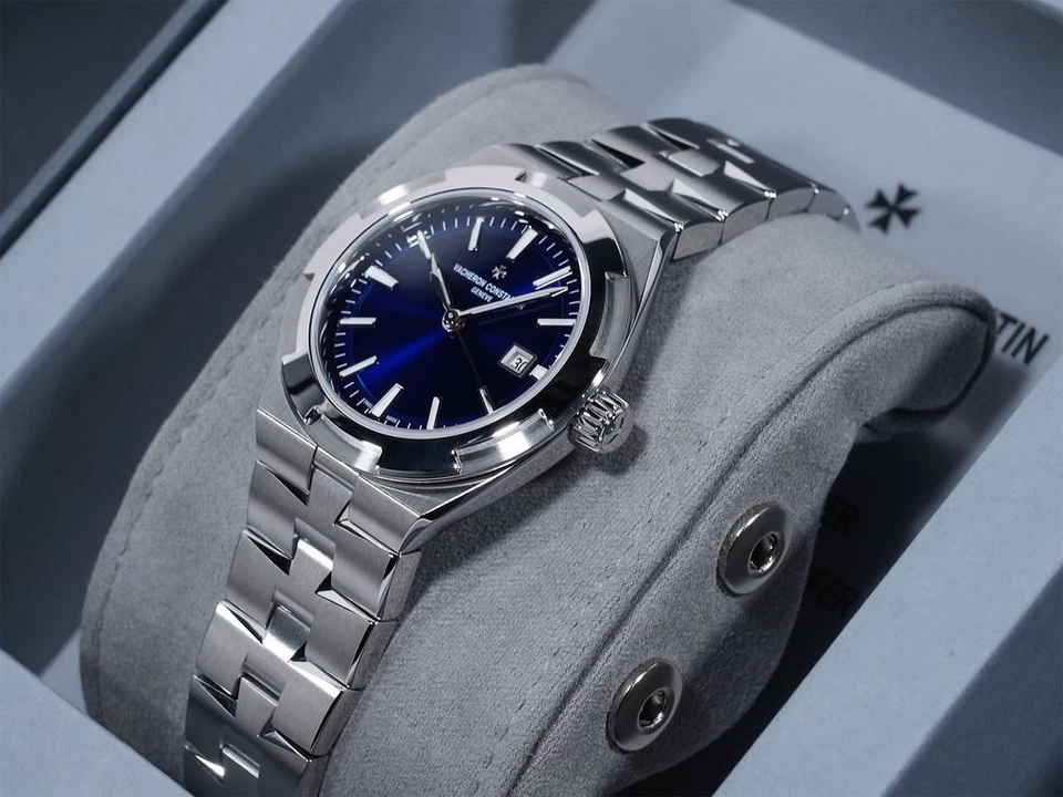 Vacheron Constantin Overseas 2025 esfera azul 4600 V/200 A-B980 34,5 mm acero Foto 2 de 4