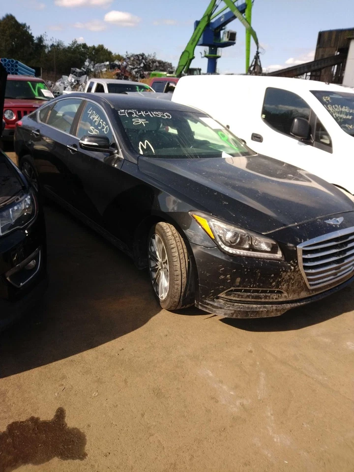 Hyundai Genesis 2016 guardabarros derecho negro abolladura pequeña 108067 G80 R sedán Foto 3 de 4