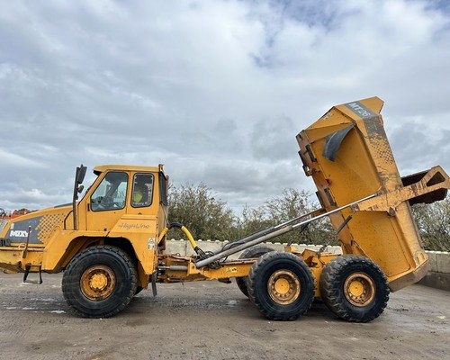 2004 Moxy MT26 - Picture 2 of 12