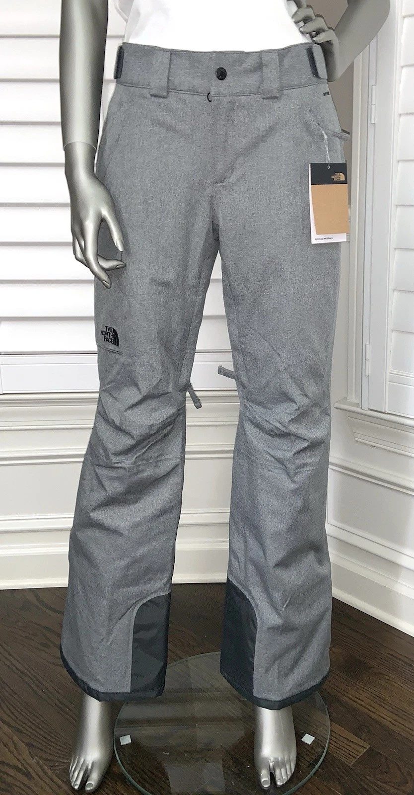 The North Face Women’s Freedom Insulated Waterproof Snow Ski Pants - Grey NWT
Opens in a new window