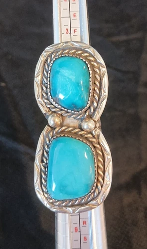 VINTAGE Native American Large Turquoise & Silver Ring Unmarked Size 5.5