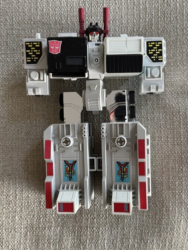 Transformers Metroplex G1 - Vintage Hasbro - Rubber Tires - Autobot City