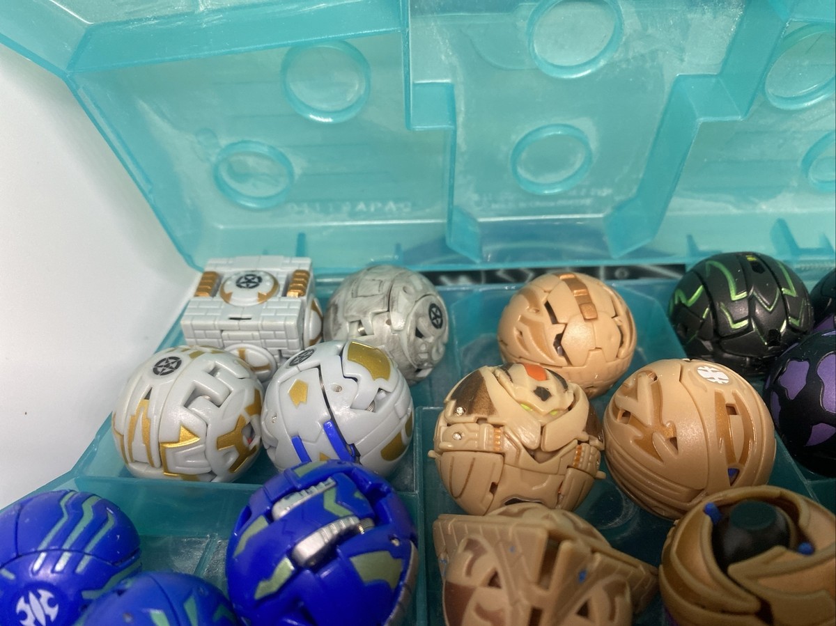 Bakugan Battle Brawlers Lot Of 24 With Carry Case Japan