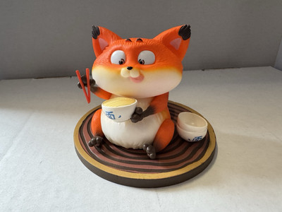 ACTOYS One Tiny Fox Sesame Cute Fox Blind Box Figure - Fox Eating Noodles
