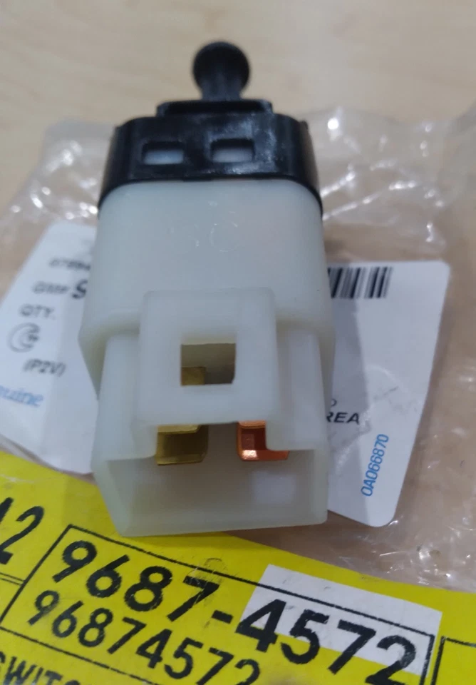 OEM NOS GENUINE Stop Light Brake Switch Chevrolet Aveo Aveo5 Pontiac G3 95368630 - Изображение 4 из 4