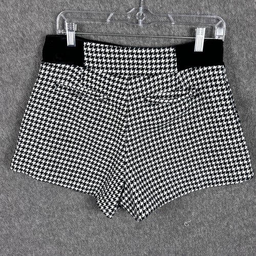 Five Plus Shorts Womens Large, Runs Smaller, Black White Houndstooth Lined - Picture 14 of 15