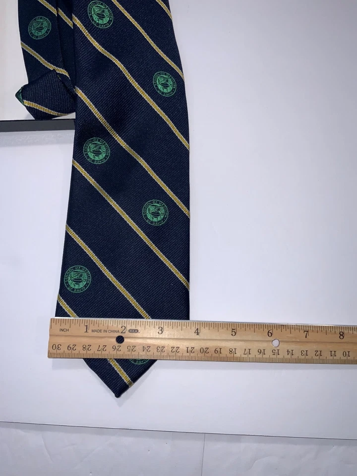 Corbata de colección para hombre de seda, poliéster Repp Escuela de Medicina Uc Davis azul marino, dorada con caja 58”, 3+ Foto 3 de 4