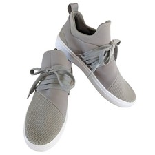 Steve Madden Lancer Gray Textured Sneaker size 7