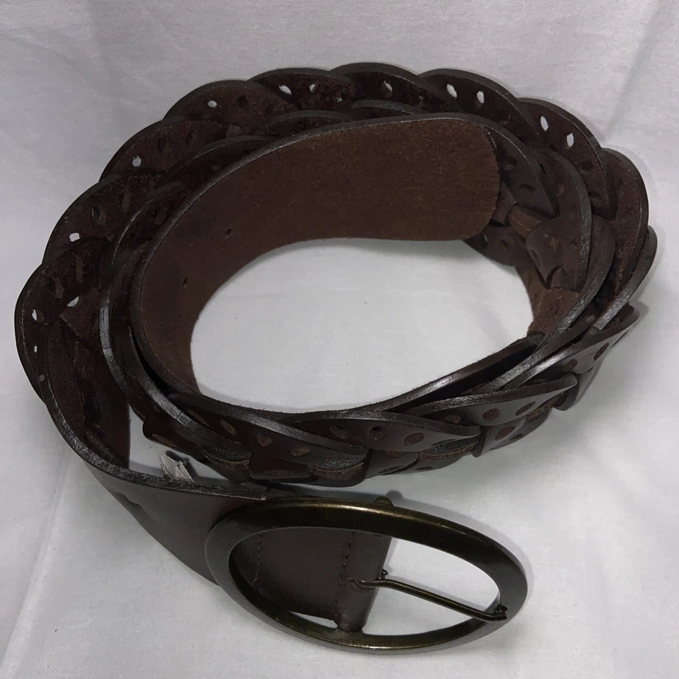VTG Old Navy Women’s Wide Brown Leather Belt Size XL, Chain Cut Out, Fall 2006. - Image 4 of 4