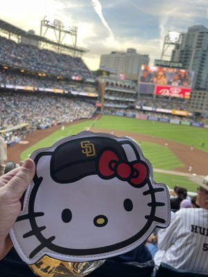SOLD OUT San Diego Padres Hello Kitty Belt Bag Theme Game Item  3.28.26 NEW