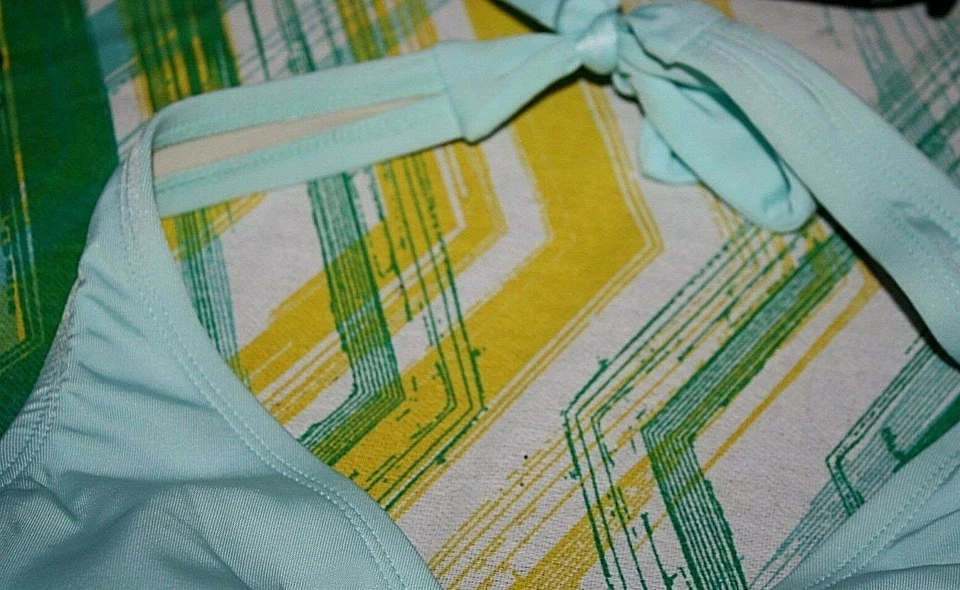 New Fashion Bug Swimsuit Womens size 8 Blue One-Piece Blue Black Retail $54 -R-9 - Image 4 of 4