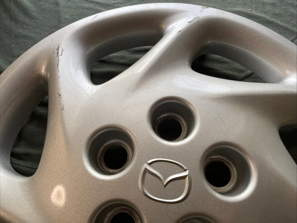 1998 1999 2000 2001 2002 Mazda 626 56537 15" tampa de roda calota GD7E37170 tampa original do equipamento original - Imagem 3 de 4