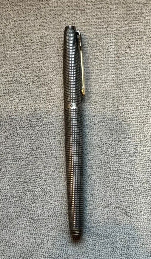 PARKER 75 STERLING SILVER 14K 0刻印 Parker 75 Sterling Silver Color Fountain Pen 14K Nib XF 585