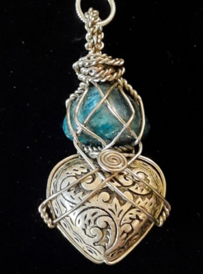 Artistic Neon Blue Apatite Pendant Silver with chain