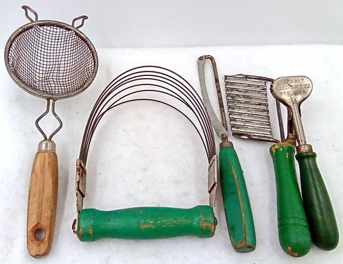 Vintage Kitchen Utensils Wood Handles Green Metal Surehold Retro Decor Set of 5 image 7