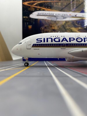 1/200 シンガポール航空 エアバスA380  9V-SKV Amazon | JC Wings 1:200 EW2388009 Singapore Airlines