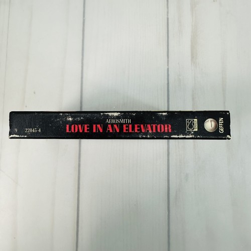 Aerosmith Love In An Elevator 9228454 Cassette Single 1989 - Picture 4 of 7