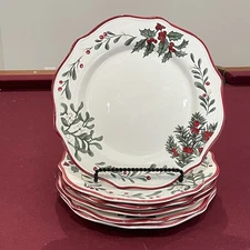 Better Homes & Gardens HERITAGE COLLECTION Dinner Plates LOT OF 6 WINTER FOREST