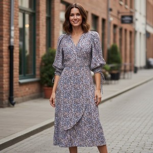 milena velba grey dress Which outfit do you prefer?