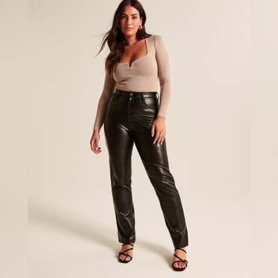 A&F Curve Love Vegan Leather 90s Straight Pant Size 18