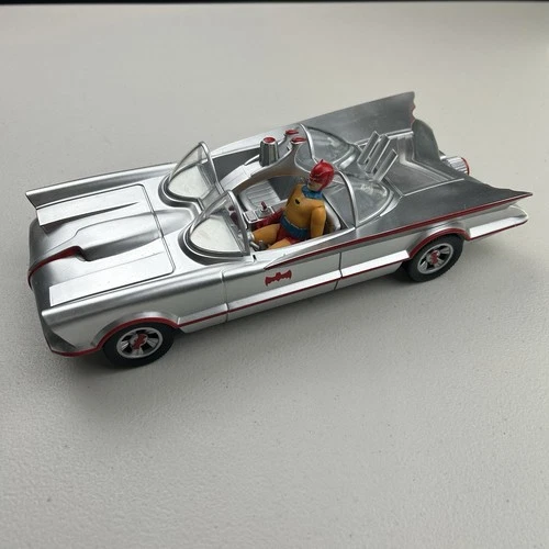 Funko Chrome 1966 Batmobile with Batman *LE 1500* DC w/ Poseable Action Figure