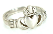 VTG BEAUTIFUL SIGNED ANU STERLING SILVER CLADDAGH RING SIZE 9.5 CELTIC QUALITY !