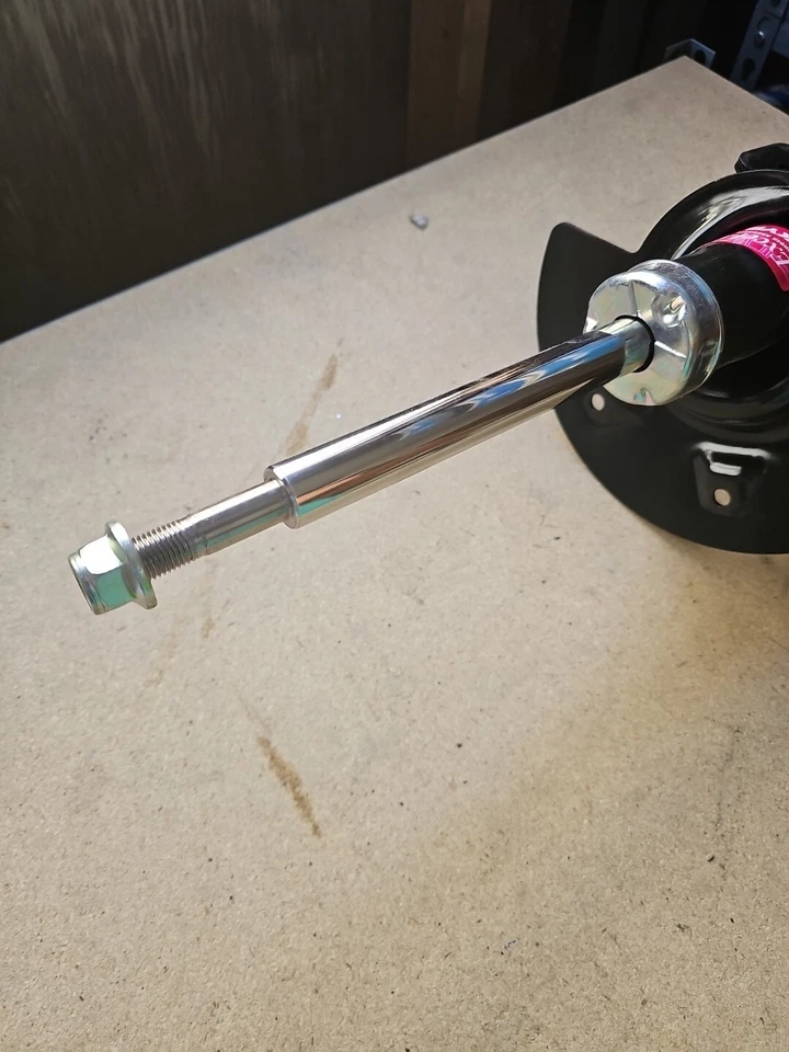 Puntal de suspensión KYB 339089 para Pontiac Grand Prix 04-08 Foto 4 de 4