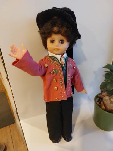 ANCIENNE ET RARE poupée Bella garon EUR 25,00 - FR