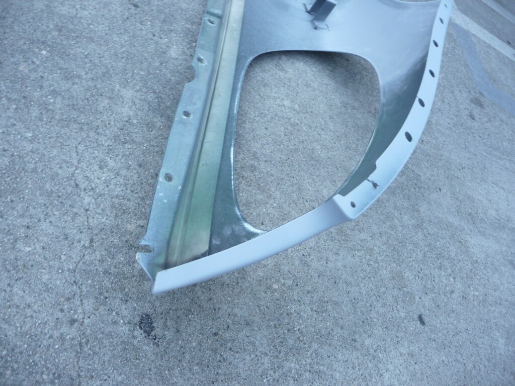 2006-2012 Aston Martin DBS Right Passenger Fender Wing Panel 8D33-16005-AG OEM