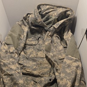ACU Cold Weather Jacket Army Digital Pattern Large Long
