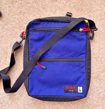 Osprey Heritage messenger style Musette with padded 15" laptop sleeve, blue