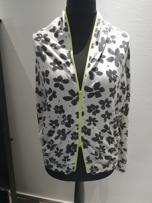 Marc Cain Sweetjacke, Gr 42 (N5), Schwarz/weiß, wenig getragen