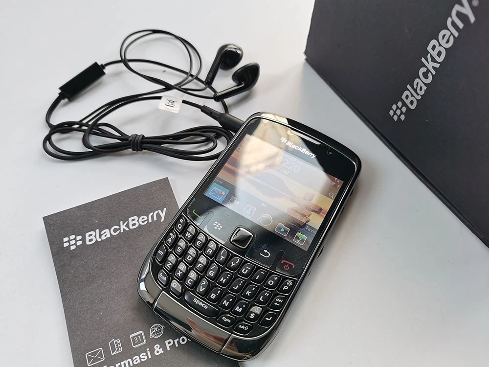 BlackBerry Curve 9300 Unlocked Cell Phones & Smartphones for Sale