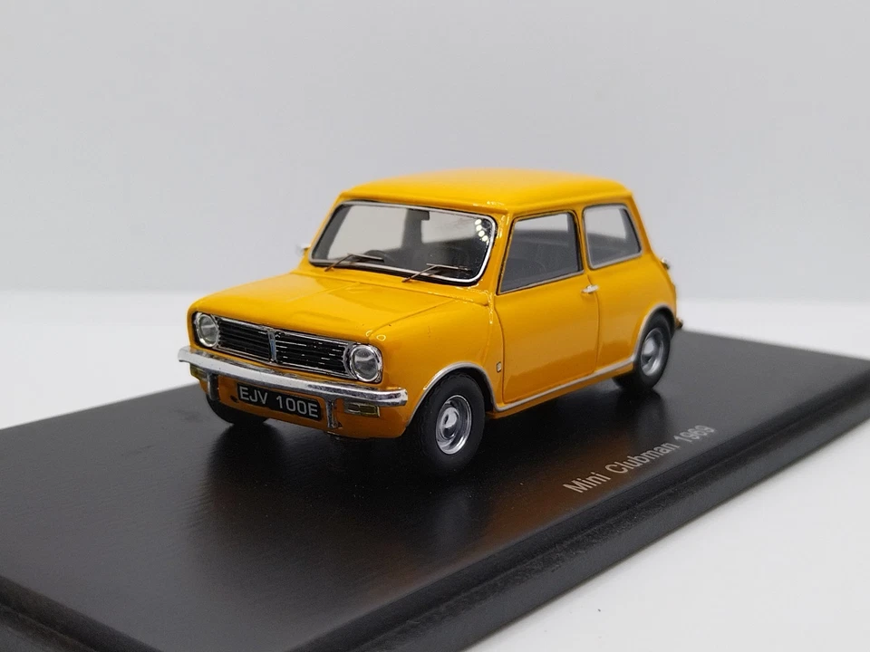 Spark 1/43 Mini Clubman 1969. Very Rare!  - Image 2 of 4