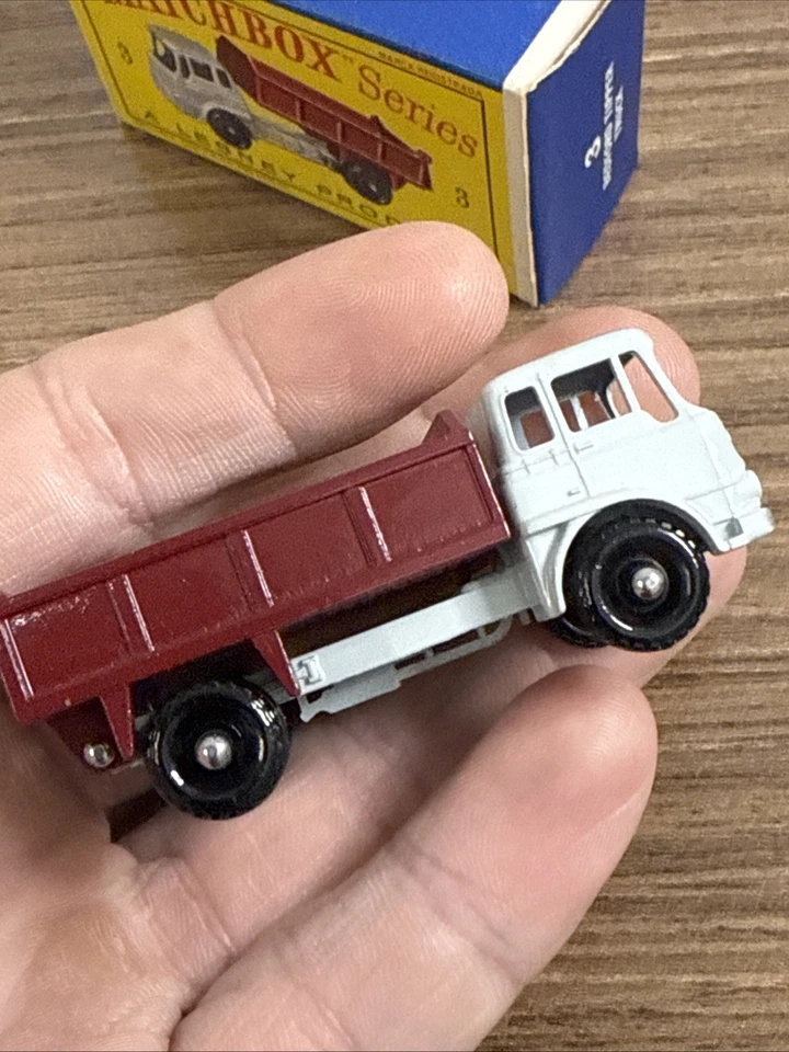 Camión de volteo vintage Lesney Matchbox Bedford volquete con caja #3 ¡Nuevo! Foto 2 de 4
