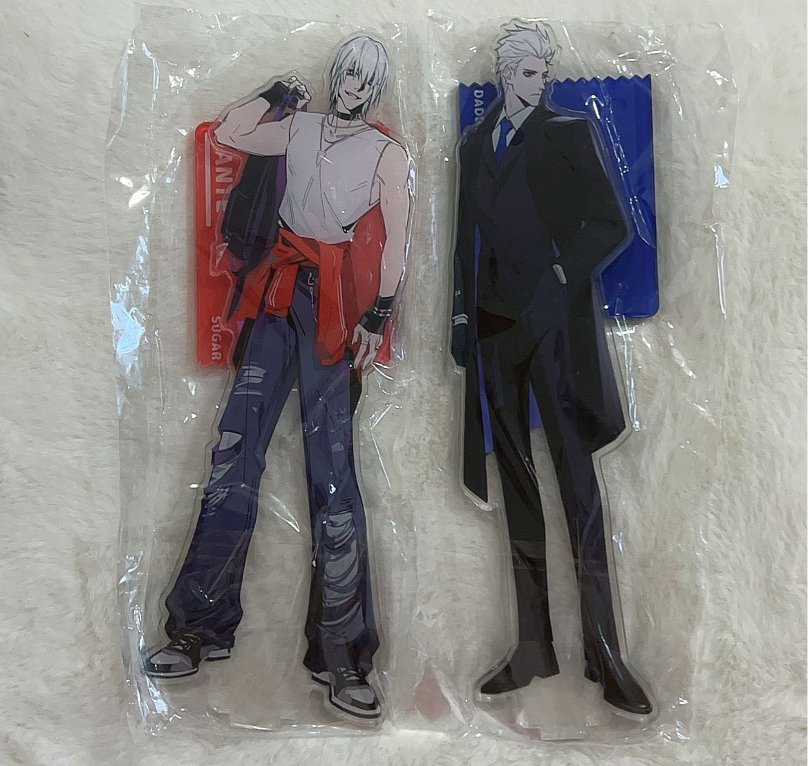 DMC DEVIL MAY CRY Vergil Dante Acrylic Standee Desktop Stand
