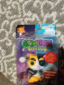 NIB New Fingerlings Grimlings Scaredy Cat Interactive Toy Figure 