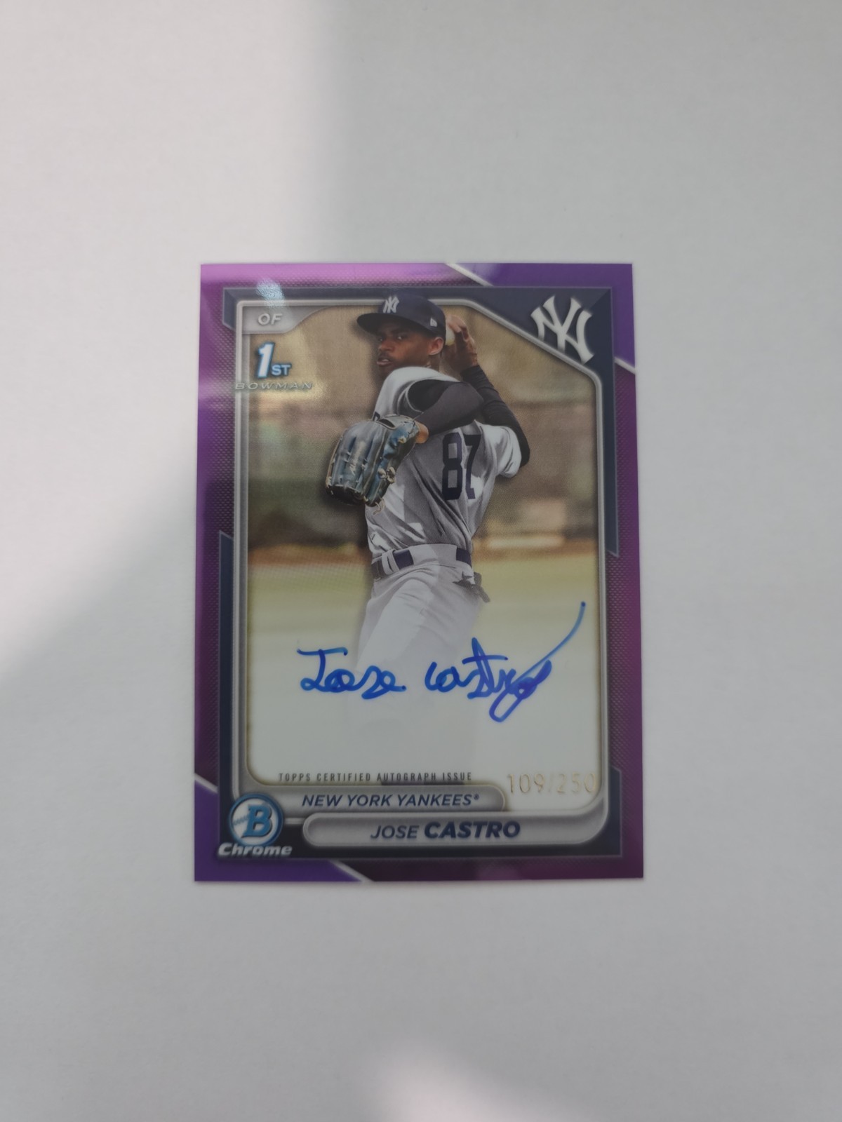 2024 Bowman Chrome Jose Castro Auto Purple Refractor 1st Prospect #/250 Yankees