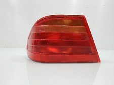 Feu arrière Mercedes 230
