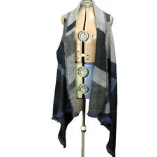 Lane Bryant Fringed Knit Felt Sleeveless Wrap Poncho Colorblock Gray One Size