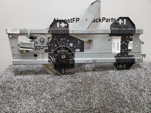 4019201C91 Window Regulator off a 09 International RH - FREE SHIPPING