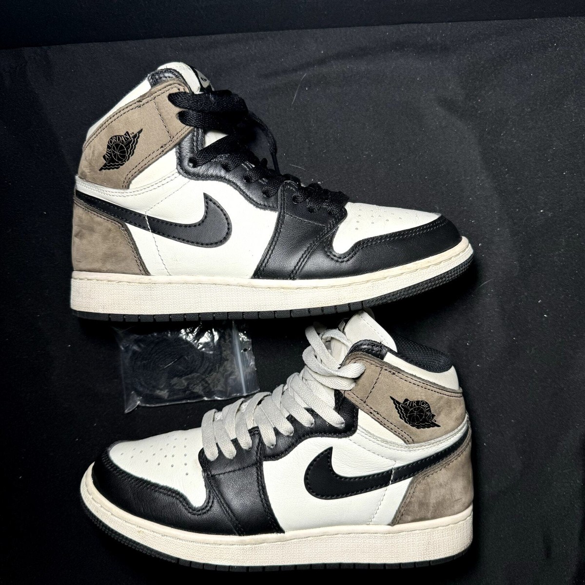 Size 6 - Nike Air Jordan 1 Retro High OG GS Dark Mocha Men's Shoes