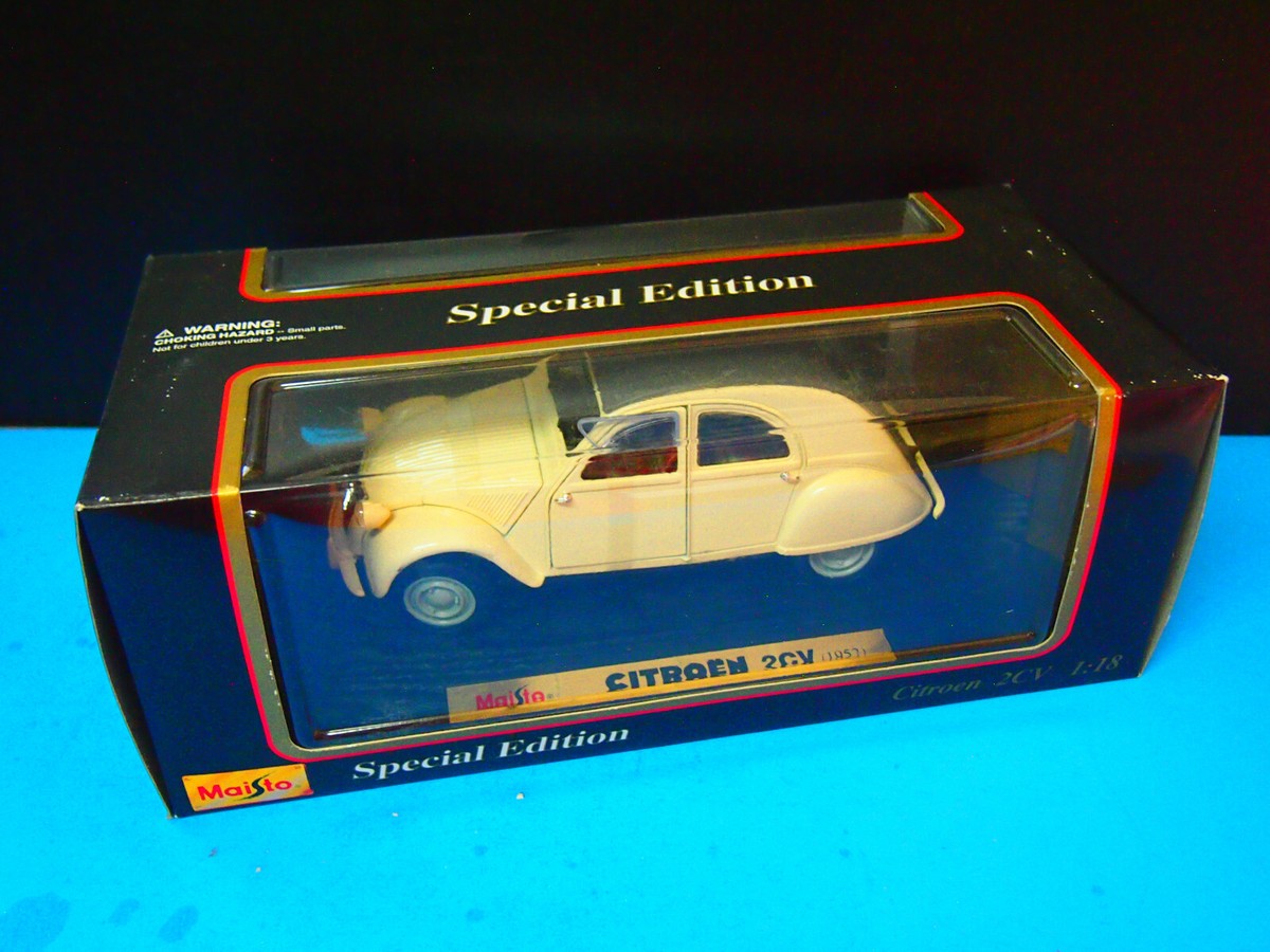 Maisto 31835 - Citroën 2CV 1952 Décapotée - Echelle 1:18 - Comparer
